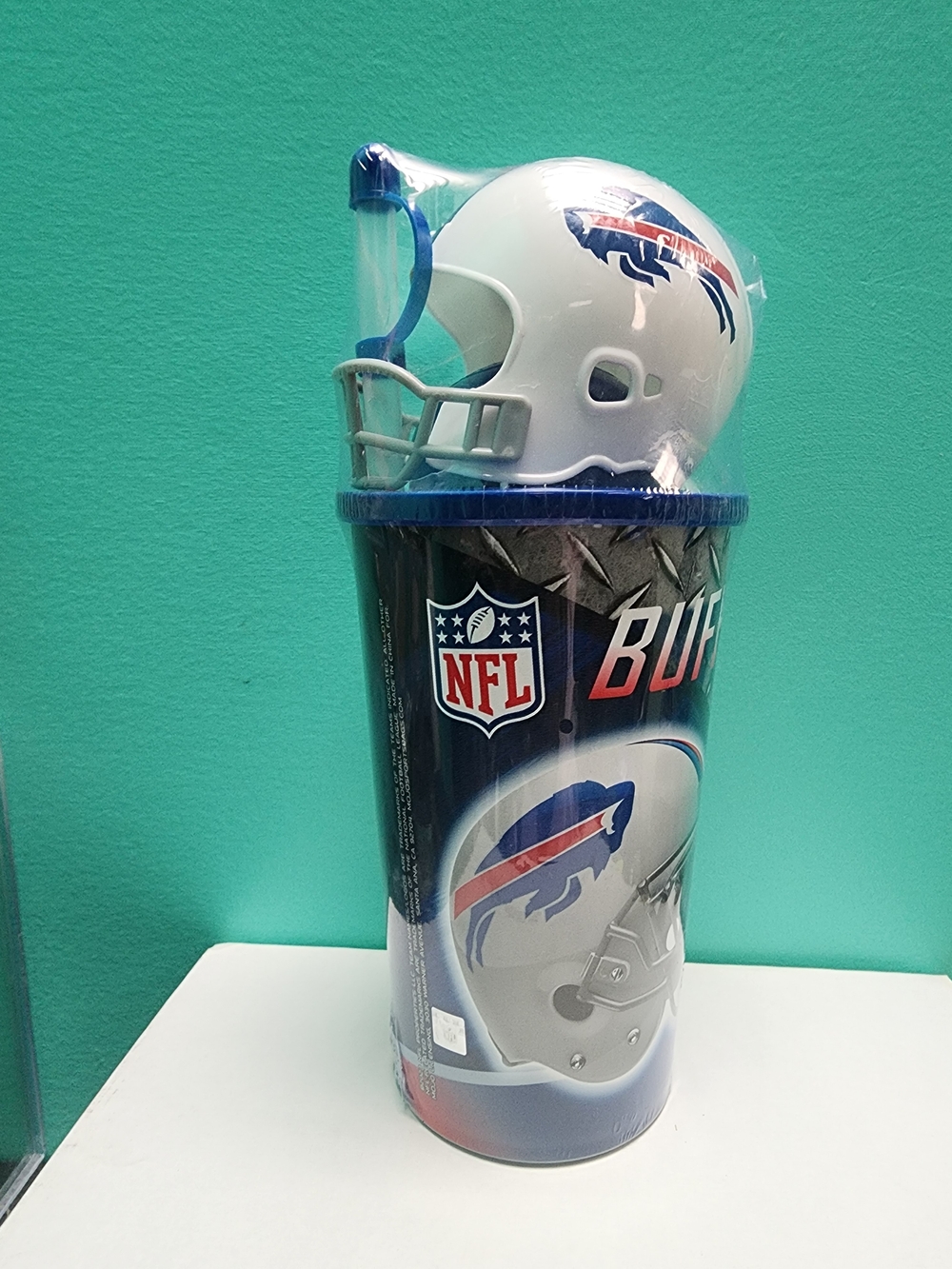 Buffalo Bills White Helmet Cup with Lid and Straw - NFL